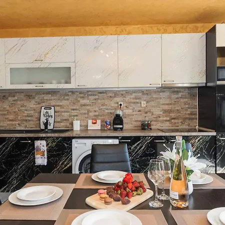 Lifestyle 57 * Burgas